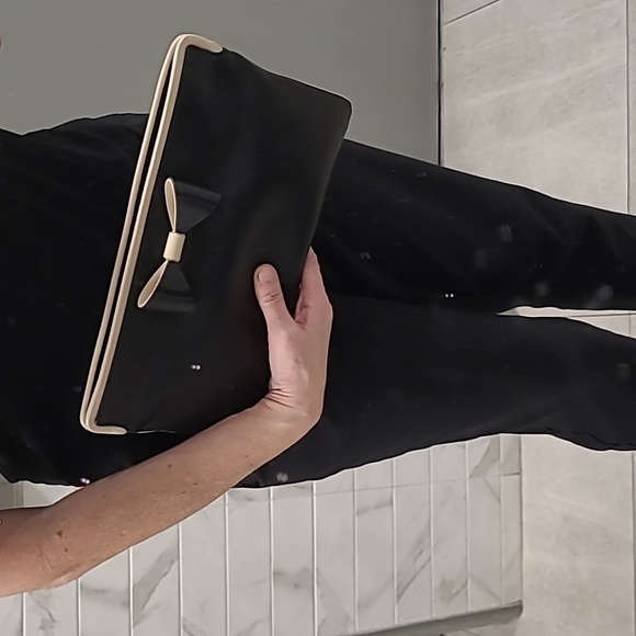 Authentic Chloe - Picture 2 of 7